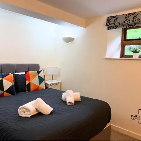 Дом отдыха Old Corner Barn District Escape By Polkastays Пенрит